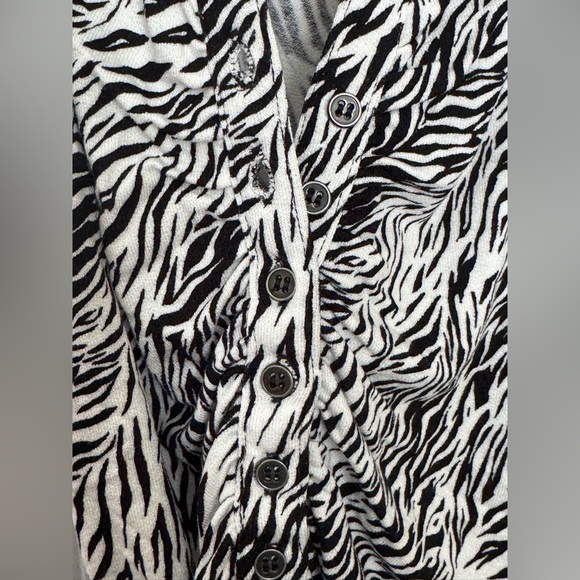 NWT FREE PEOPLE TANK. ZEBRA PRINT BUTTONED & COLLARED TOP. RACERBACK. ROUCHED - Picture 10 of 16